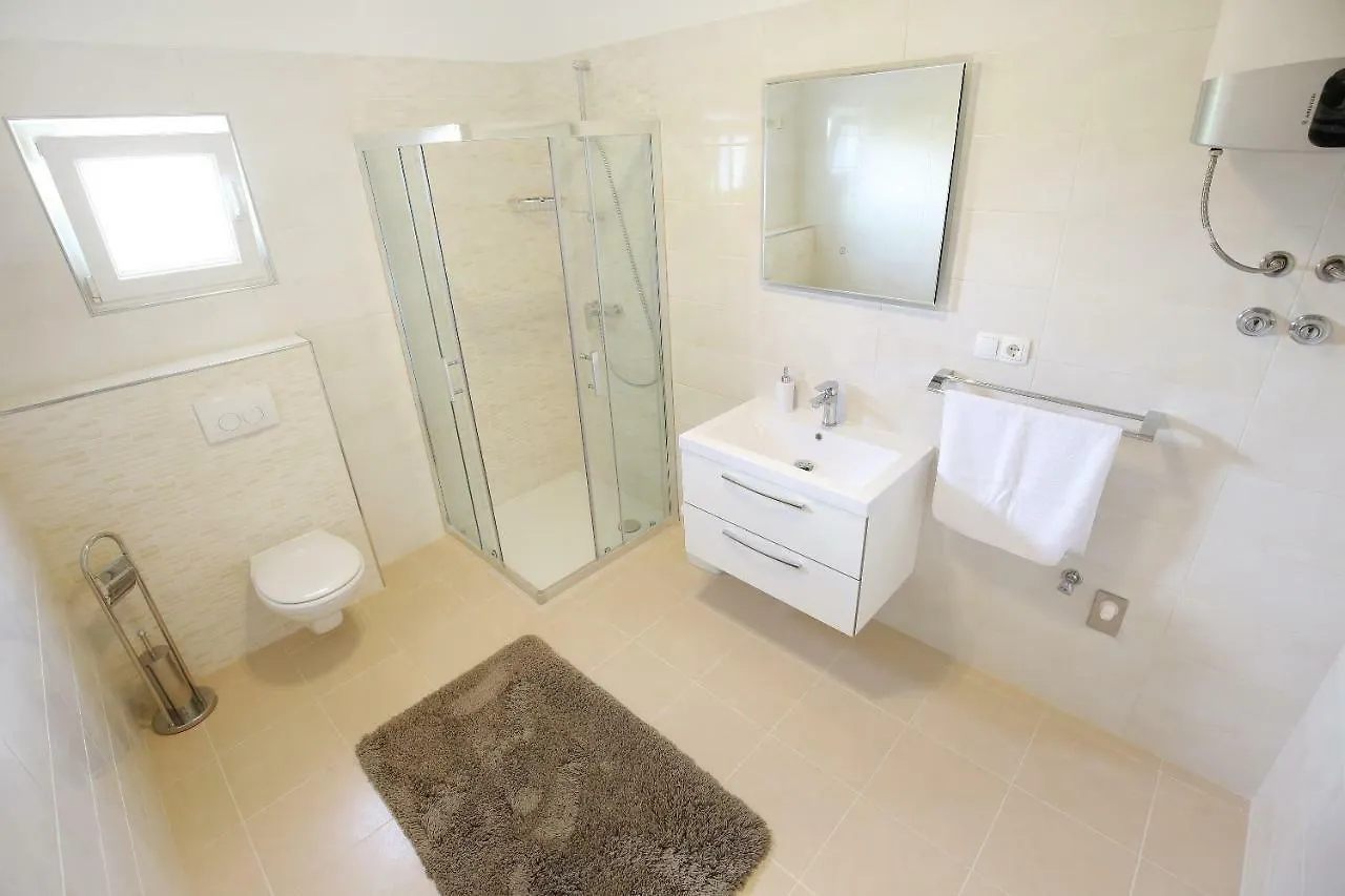 Niko Apartment Nin Croatia