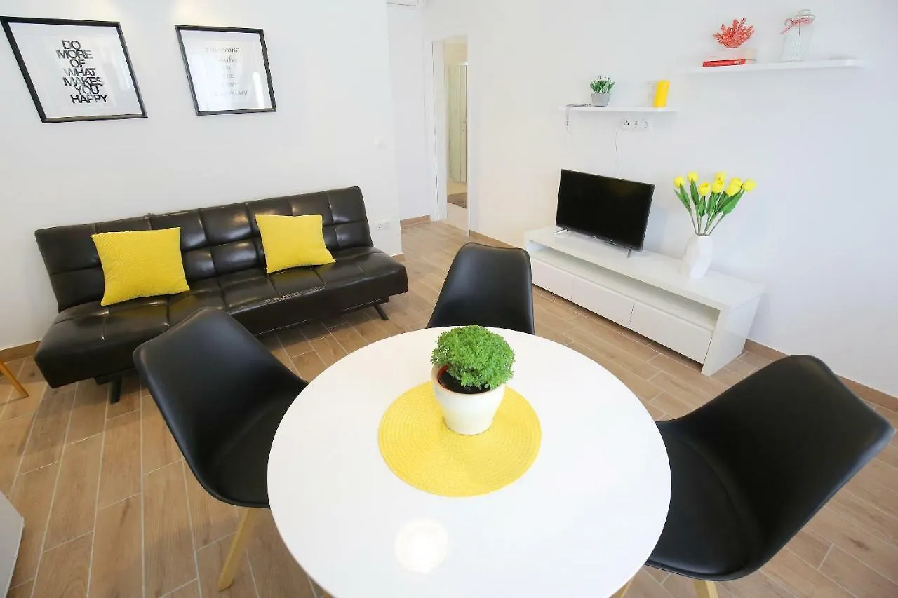 Niko Apartment Nin 0*,  Croatia