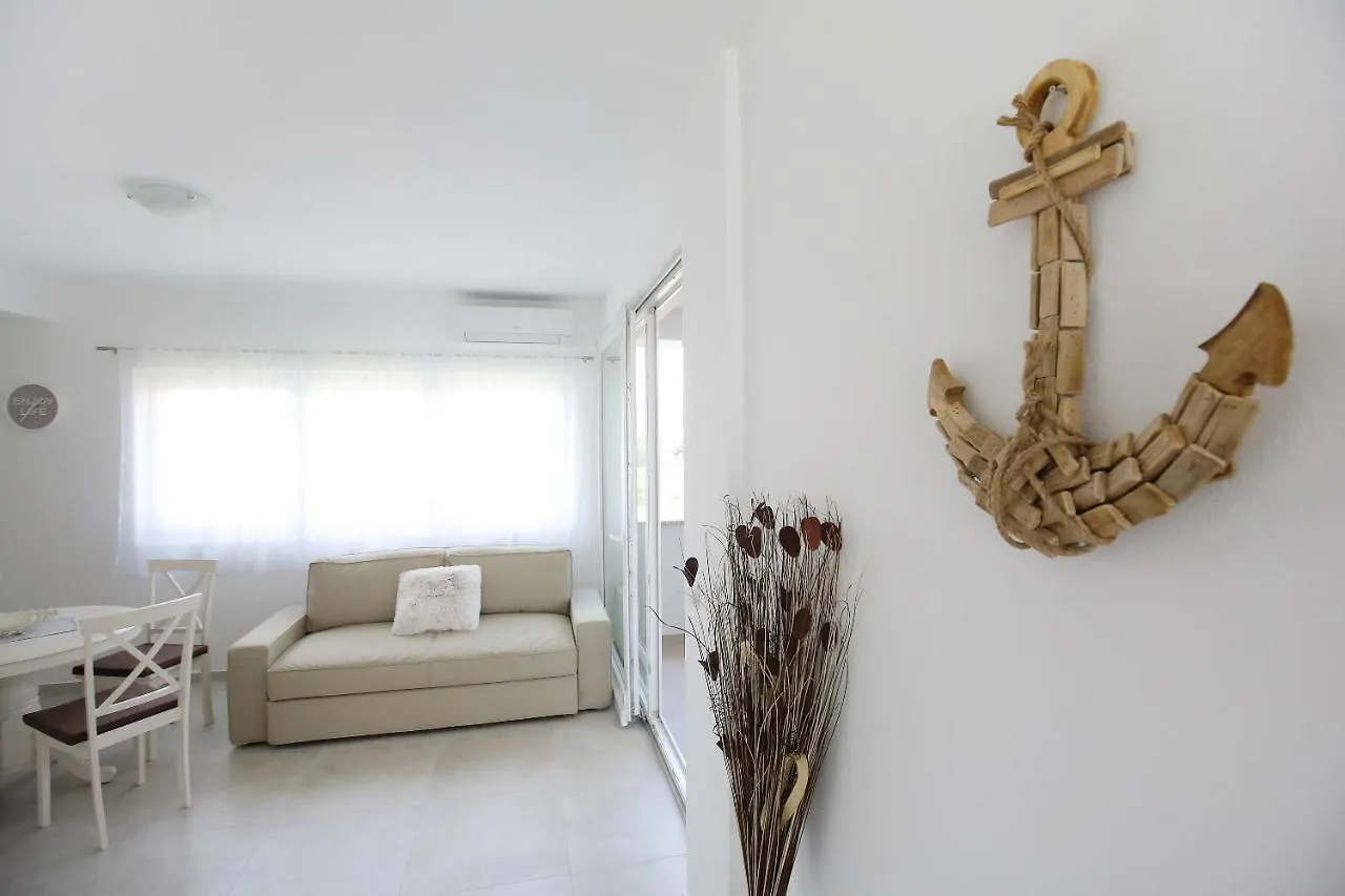 Niko Apartment Nin